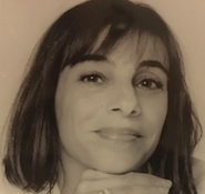 Faites appel à Carla Pinto, rédactrice/écrivain public/biographe, située en région parisienne, pour la rédaction de vos écrits